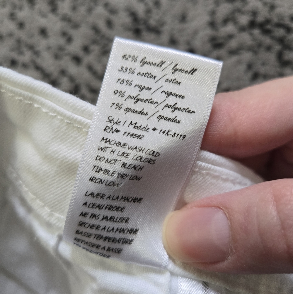 Blank NYC low Rise Mini Shorts, 28, EUC - Picture 10 of 10